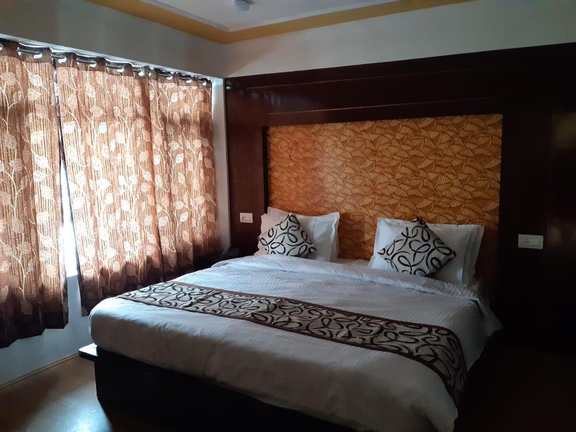 Hotel D Indian Каргіл Екстер'єр фото